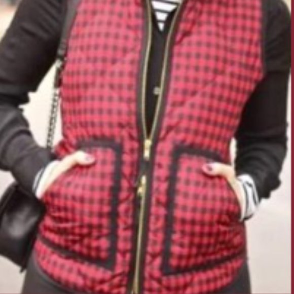 J.CREW Red & Black Vest Down Filled - Picture 4 of 4
